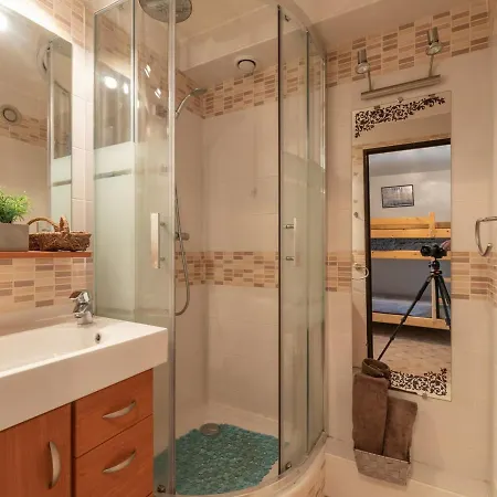 4 Pers A Saint-lary Village, Proche Commerces Et Telepherique - Fr-1-296-307 Lejlighed *