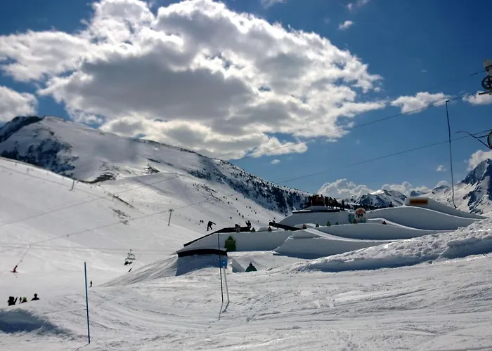 4 Pers A Saint-lary Village, Proche Commerces Et Telepherique - Fr-1-296-307 *