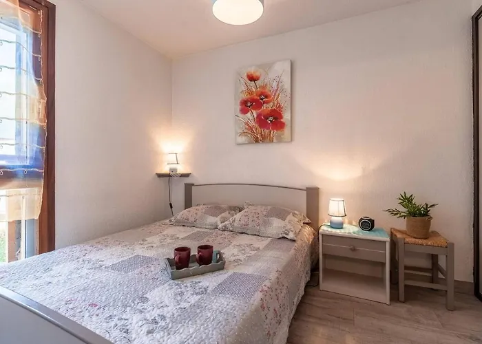 4 Pers A Saint-lary Village, Proche Commerces Et Telepherique - Fr-1-296-307 アパート